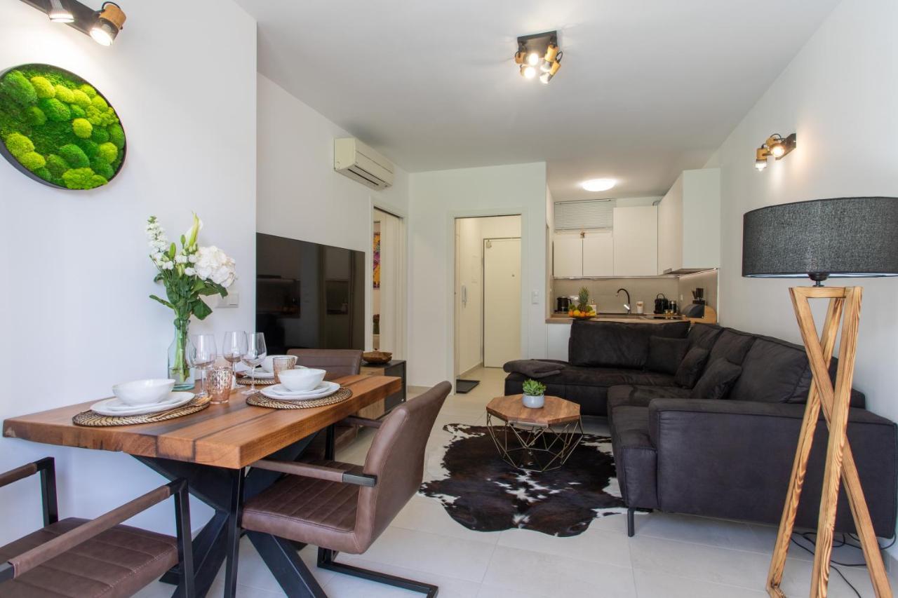 Lucky Apartment أوميس المظهر الخارجي الصورة